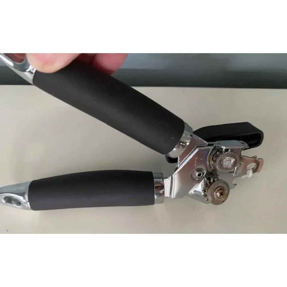 Brookstone Swing-A-Way Portable Can Opener Black